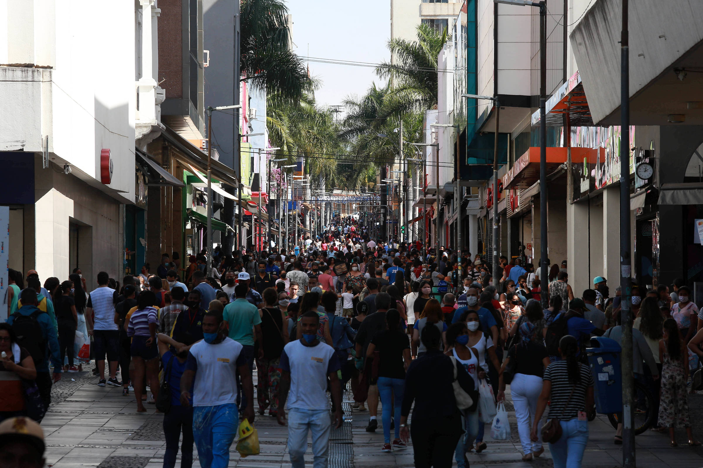 Após abertura, interior tem segunda onda de infecção de Covid-19